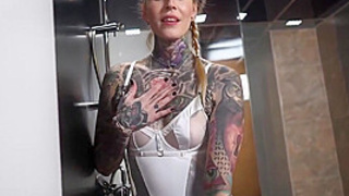 Ggg John Thompson - Tattooed German Pissing Slut