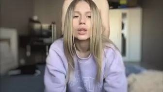 Hottie Shows Her Body And Helps Her Bf Jizz After Passionate Sex.